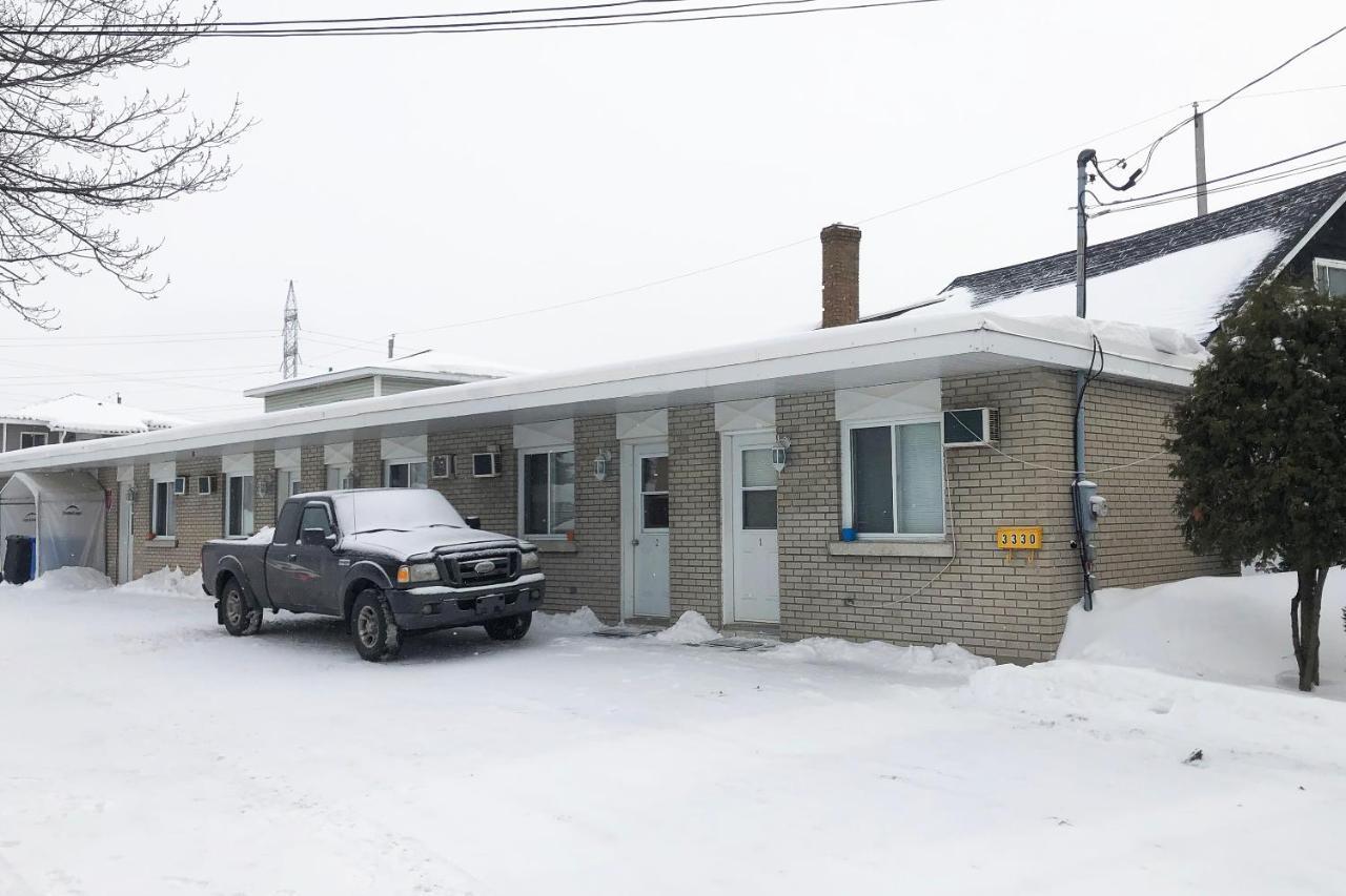 Hotel Tracy - St Lawrence River Sorel-Tracy Exterior foto